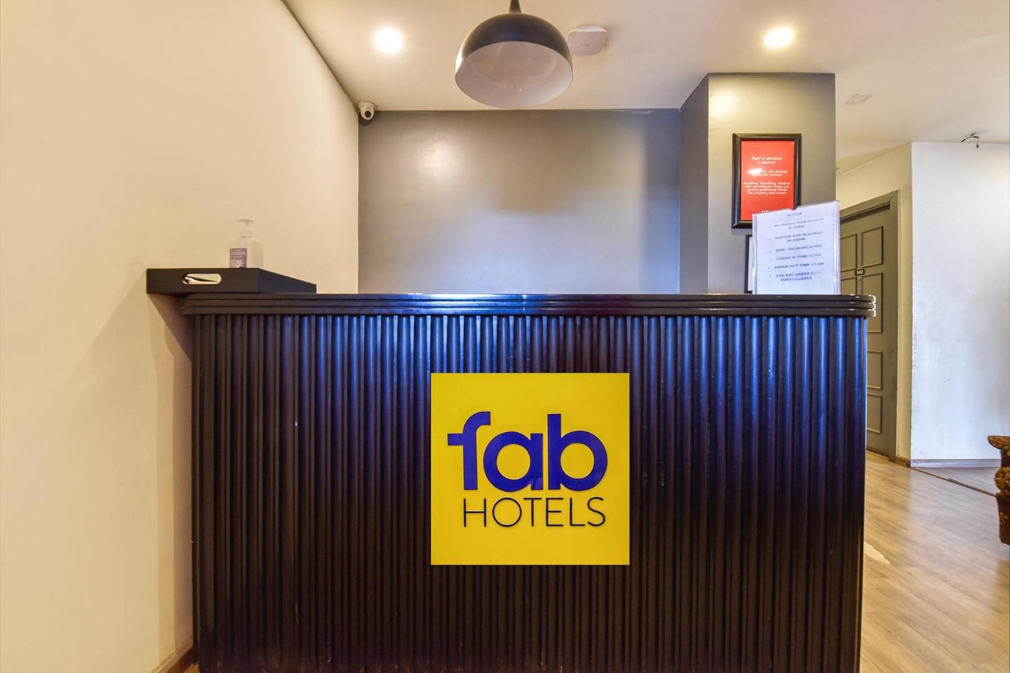 Fabhotel Ny Townhouse Ahmedabad Exterior foto